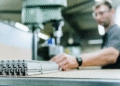 Wie Lohnfertigung in der Metallbearbeitung Ihre Produktionsziele effizient unterstützt